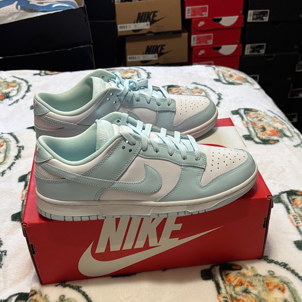 Nike Sky Blue and White Low-Top Sneakers - Picture 2 of 7